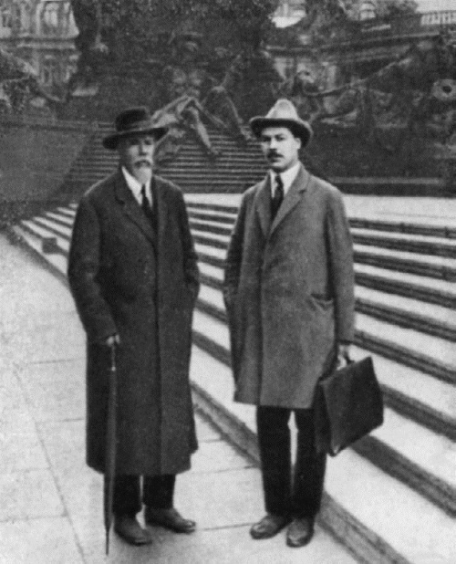 Иллюстрация к книге — Эта короткая жизнь. Николай Вавилов и его время [i_045.jpg]