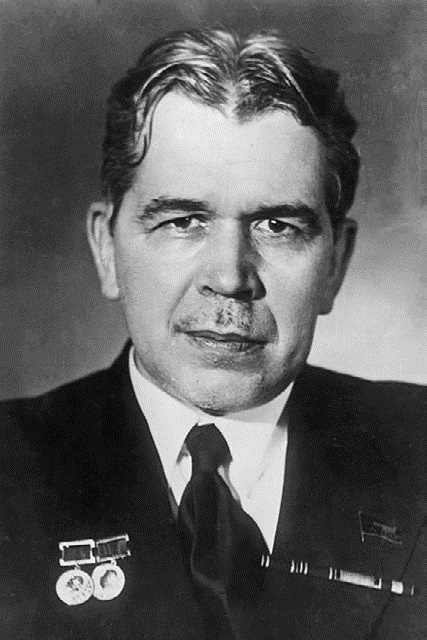 Иллюстрация к книге — Эта короткая жизнь. Николай Вавилов и его время [i_072.jpg]