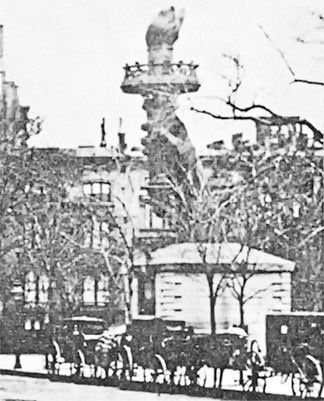 Иллюстрация к книге — Меж двух времен [i_019.jpg]