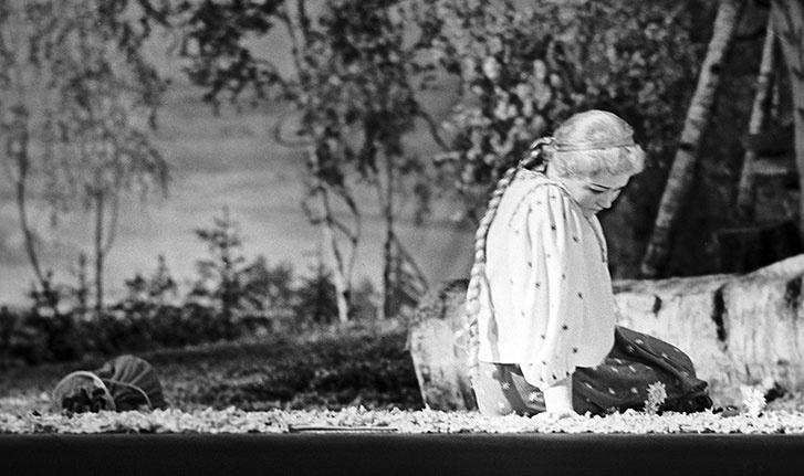 Иллюстрация к книге — Новый год в России. История праздника [i_095.jpg]