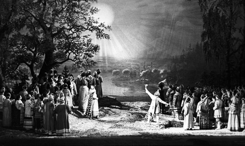 Иллюстрация к книге — Новый год в России. История праздника [i_101.jpg]