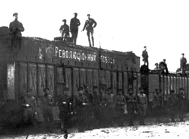 Иллюстрация к книге — Новый год в России. История праздника [i_133.jpg]