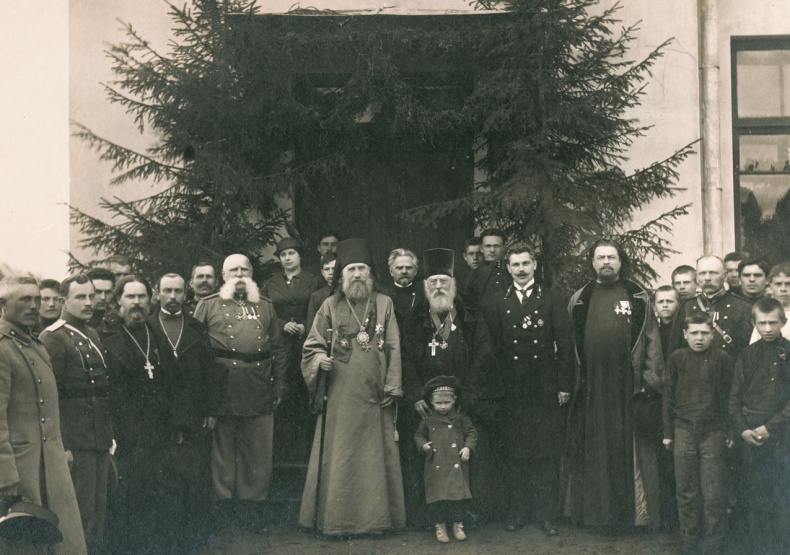 Иллюстрация к книге — Новый год в России. История праздника [i_147.jpg]