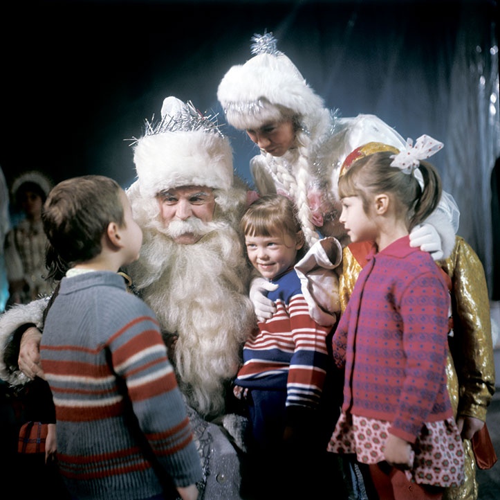 Иллюстрация к книге — Новый год в России. История праздника [i_185.jpg]