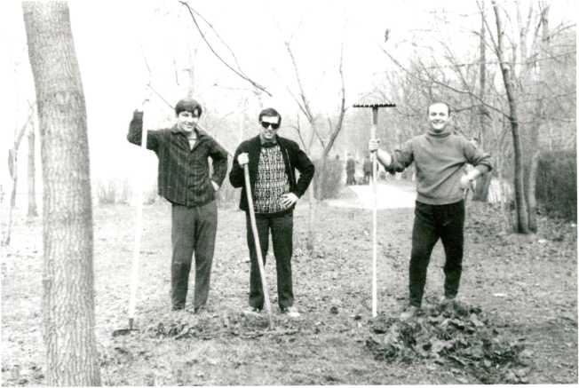 Иллюстрация к книге — Записки контрразведчика. Взгляд изнутри на противоборство КГБ и ЦРУ, и не только [i_012.jpg]