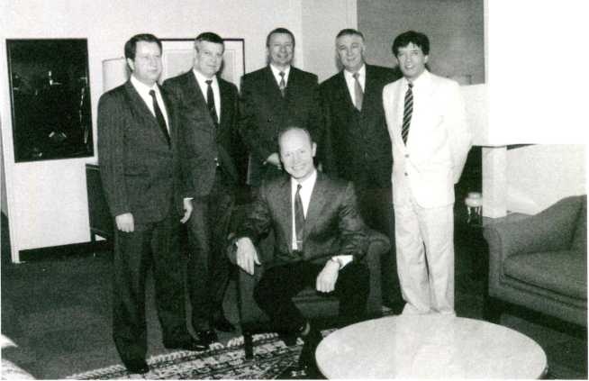 Иллюстрация к книге — Записки контрразведчика. Взгляд изнутри на противоборство КГБ и ЦРУ, и не только [i_060.jpg]