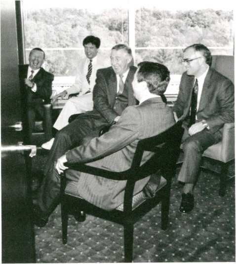 Иллюстрация к книге — Записки контрразведчика. Взгляд изнутри на противоборство КГБ и ЦРУ, и не только [i_067.jpg]