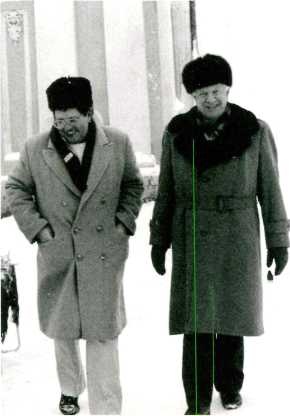 Иллюстрация к книге — Записки контрразведчика. Взгляд изнутри на противоборство КГБ и ЦРУ, и не только [i_071.jpg]