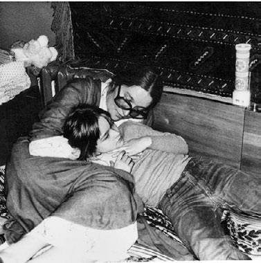 Иллюстрация к книге — Тайны жизни Ники Турбиной («Я не хочу расти…) [i_065.jpg]