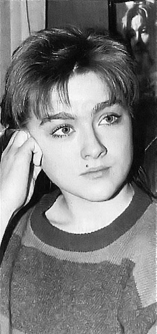 Иллюстрация к книге — Тайны жизни Ники Турбиной («Я не хочу расти…) [i_165.jpg]