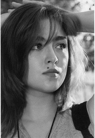 Иллюстрация к книге — Тайны жизни Ники Турбиной («Я не хочу расти…) [i_203.jpg]