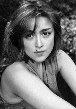 Иллюстрация к книге — Тайны жизни Ники Турбиной («Я не хочу расти…) [i_211.jpg]