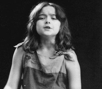 Иллюстрация к книге — Тайны жизни Ники Турбиной («Я не хочу расти…) [i_293.jpg]