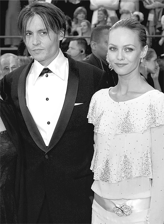 Иллюстрация к книге — Джонни Депп. Романтик и хулиган [i_004.jpg]