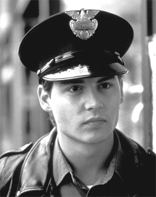 Иллюстрация к книге — Джонни Депп. Романтик и хулиган [i_036.jpg]