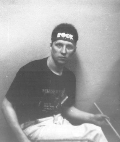 Иллюстрация к книге — Чайф. Рок-н-ролл это мы! Семейная сага [i_028.jpg]