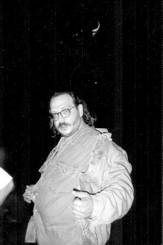 Иллюстрация к книге — Чайф. Рок-н-ролл это мы! Семейная сага [i_032.jpg]