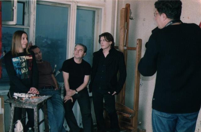 Иллюстрация к книге — Чайф. Рок-н-ролл это мы! Семейная сага [i_056.jpg]