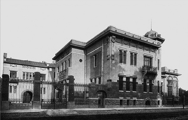 Иллюстрация к книге — Три покушения на Ленина [i_009.jpg]