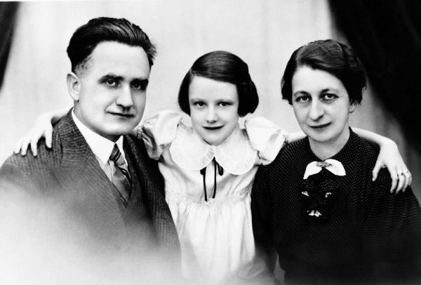 Иллюстрация к книге — Сто чудес [i_011.jpg]