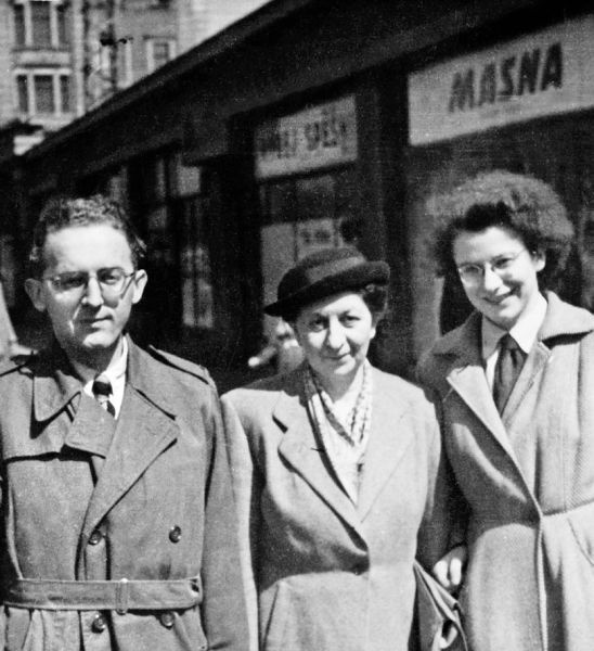 Иллюстрация к книге — Сто чудес [i_016.jpg]