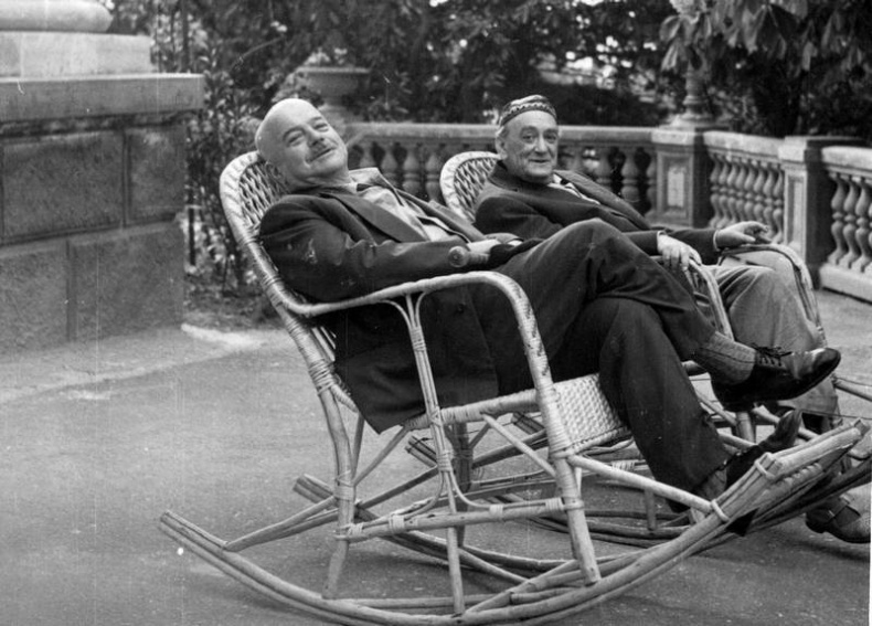 Иллюстрация к книге — Серебряный век в нашем доме [i_049.jpg]