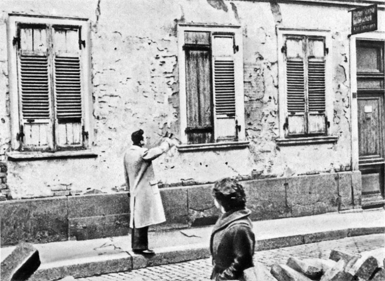 Иллюстрация к книге — Век криминалистики [i_067.jpg]