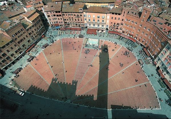 Иллюстрация к книге — Площадь и башня. Cети и власть от масонов до Facebook [i_057.jpg]