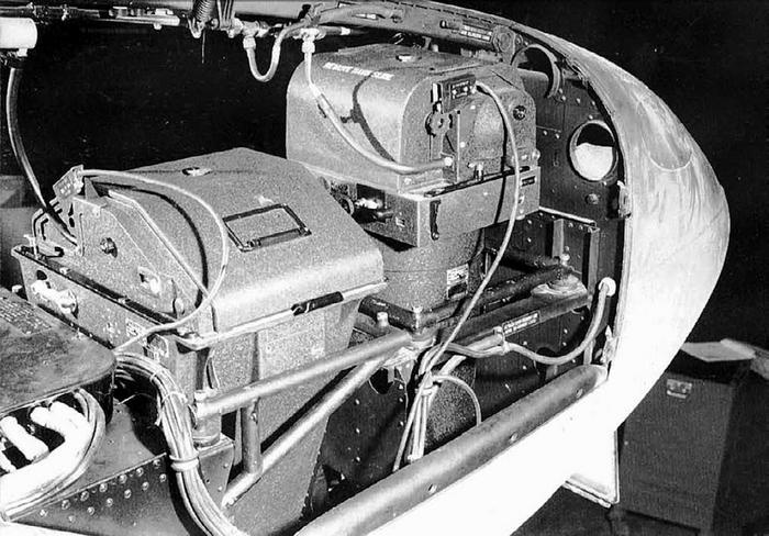 Иллюстрация к книге — Истребитель-«молния» P-38 «Лайтнинг» [i_185.jpg]