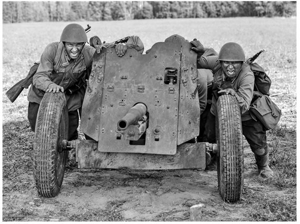 Иллюстрация к книге — Подольские курсанты [i_049.jpg]