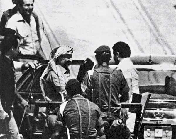 Иллюстрация к книге — Восстань и убей первым. Тайная история израильских точечных ликвидаций [i_027.jpg]