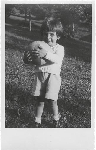 Иллюстрация к книге — Где-то в мире есть солнце. Свидетельство о Холокосте [i_012.jpg]