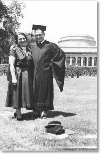 Иллюстрация к книге — Где-то в мире есть солнце. Свидетельство о Холокосте [i_023.jpg]