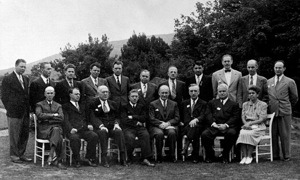 Иллюстрация к книге — Бреттон-Вудс: ключевое событие новейшей финансовой истории [i_013.jpg]