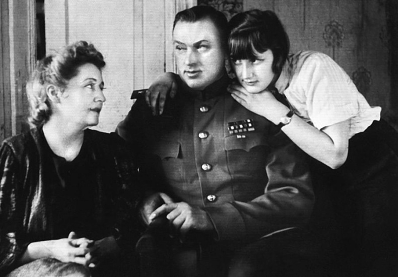 Иллюстрация к книге — Воспоминания без цензуры [i_009.jpg]