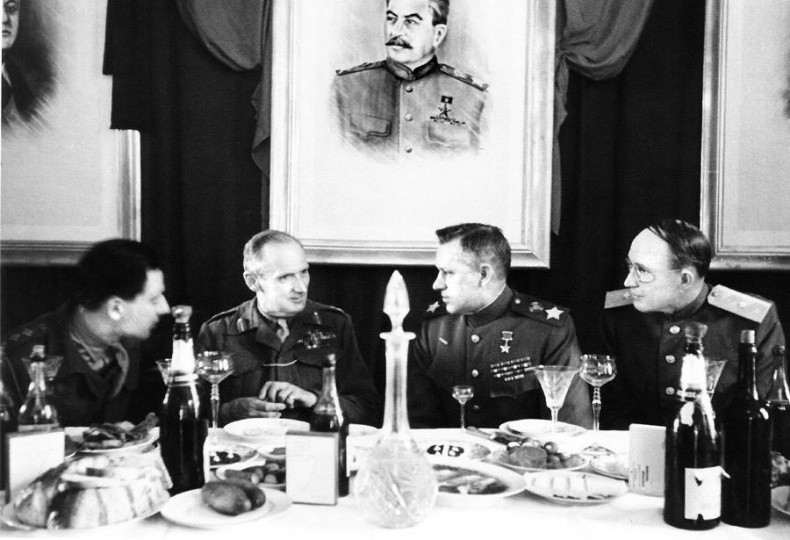 Иллюстрация к книге — Воспоминания без цензуры [i_019.jpg]