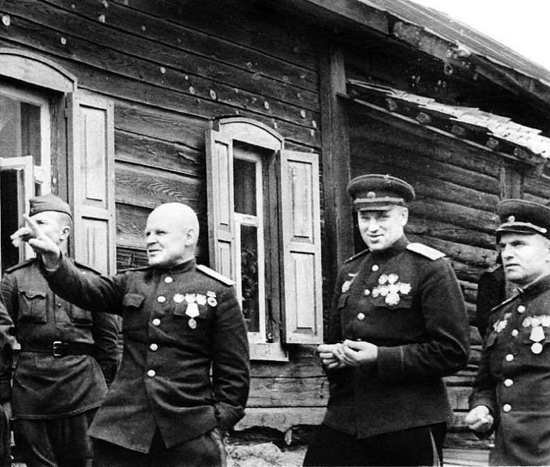 Иллюстрация к книге — Воспоминания без цензуры [i_021.jpg]