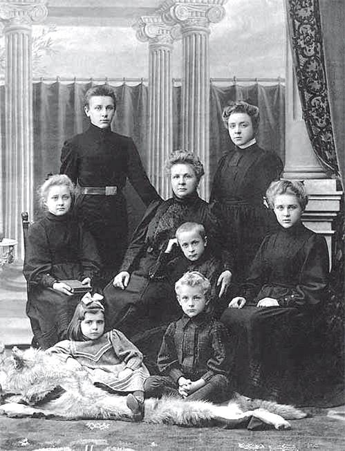 Иллюстрация к книге — Тайна булгаковского «Мастера…» [i_001.jpg]