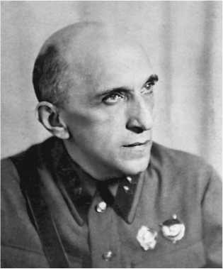 Иллюстрация к книге — Разведка и Кремль. Записки нежелательного свидетеля [i_024.jpg]