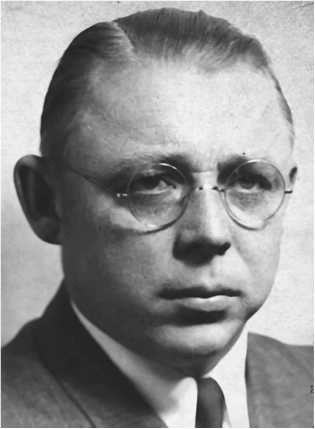 Иллюстрация к книге — Разведка и Кремль. Записки нежелательного свидетеля [i_026.jpg]