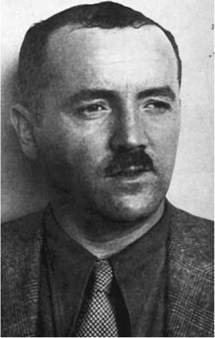 Иллюстрация к книге — Разведка и Кремль. Записки нежелательного свидетеля [i_030.jpg]