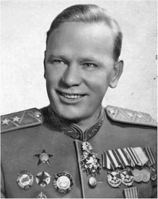 Иллюстрация к книге — Разведка и Кремль. Записки нежелательного свидетеля [i_060.jpg]