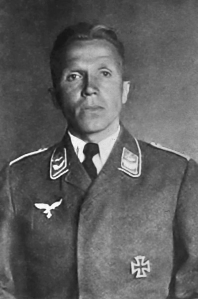 Иллюстрация к книге — Разведка и Кремль. Записки нежелательного свидетеля [i_106.jpg]