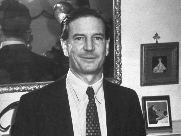 Иллюстрация к книге — Разведка и Кремль. Записки нежелательного свидетеля [i_112.jpg]