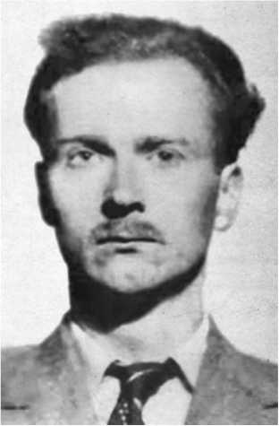 Иллюстрация к книге — Разведка и Кремль. Записки нежелательного свидетеля [i_118.jpg]