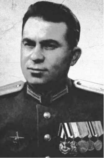 Иллюстрация к книге — Разведка и Кремль. Записки нежелательного свидетеля [i_218.jpg]