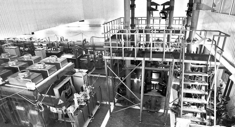 Иллюстрация к книге — А-бомба. От Сталина до Путина. Фрагменты истории в воспоминаниях и документах [i_075.jpg]