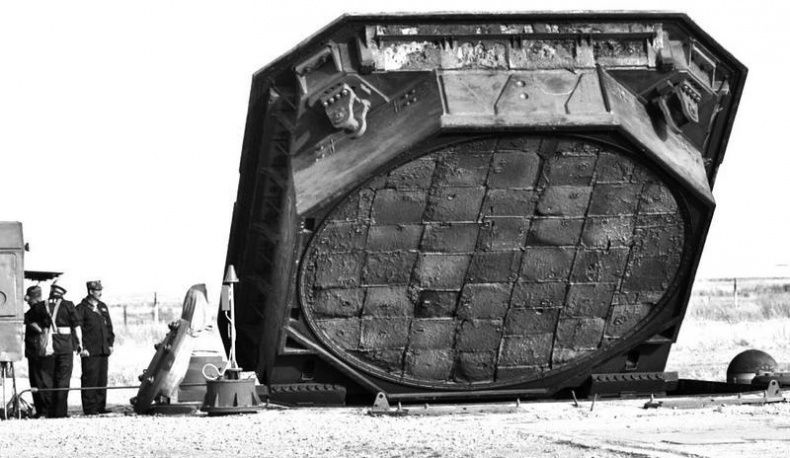 Иллюстрация к книге — А-бомба. От Сталина до Путина. Фрагменты истории в воспоминаниях и документах [i_133.jpg]