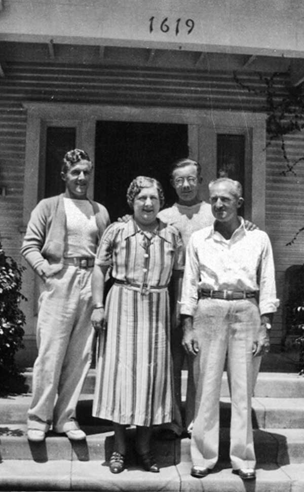 Иллюстрация к книге — Гринтаун. Мишурный город [i_009.jpg]