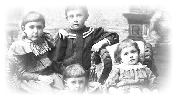 Иллюстрация к книге — Белая гвардия. Михаил Булгаков как исторический писатель [i_004.jpg]